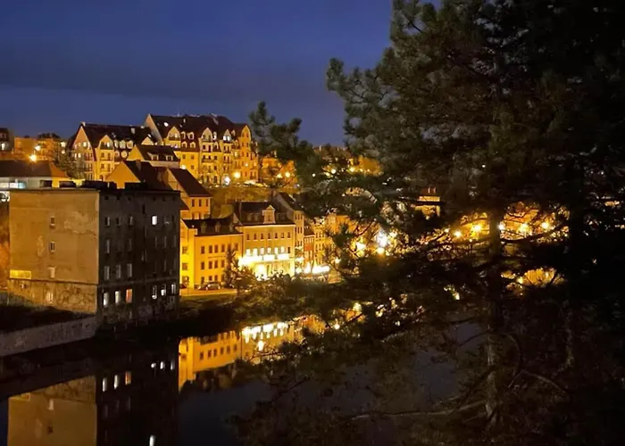 Meisterwerk Mit Balkon Zum Ufer Apartmán *